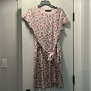Amazon Leopard dress with pockets.